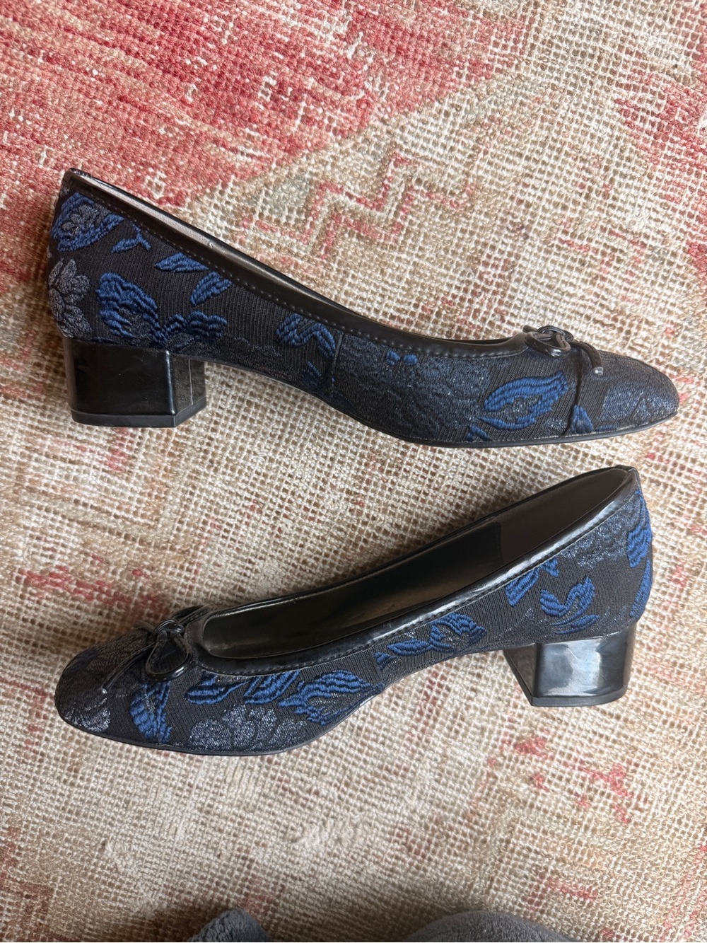 Bandolino Black and Blue Floral Low Heel Pumps with Bow